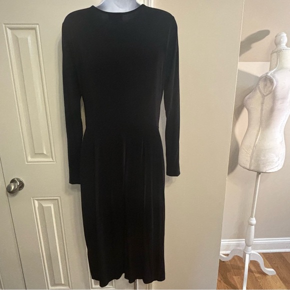 MODCLOTH Black Faux Wrap Dress - Picture 2 of 7